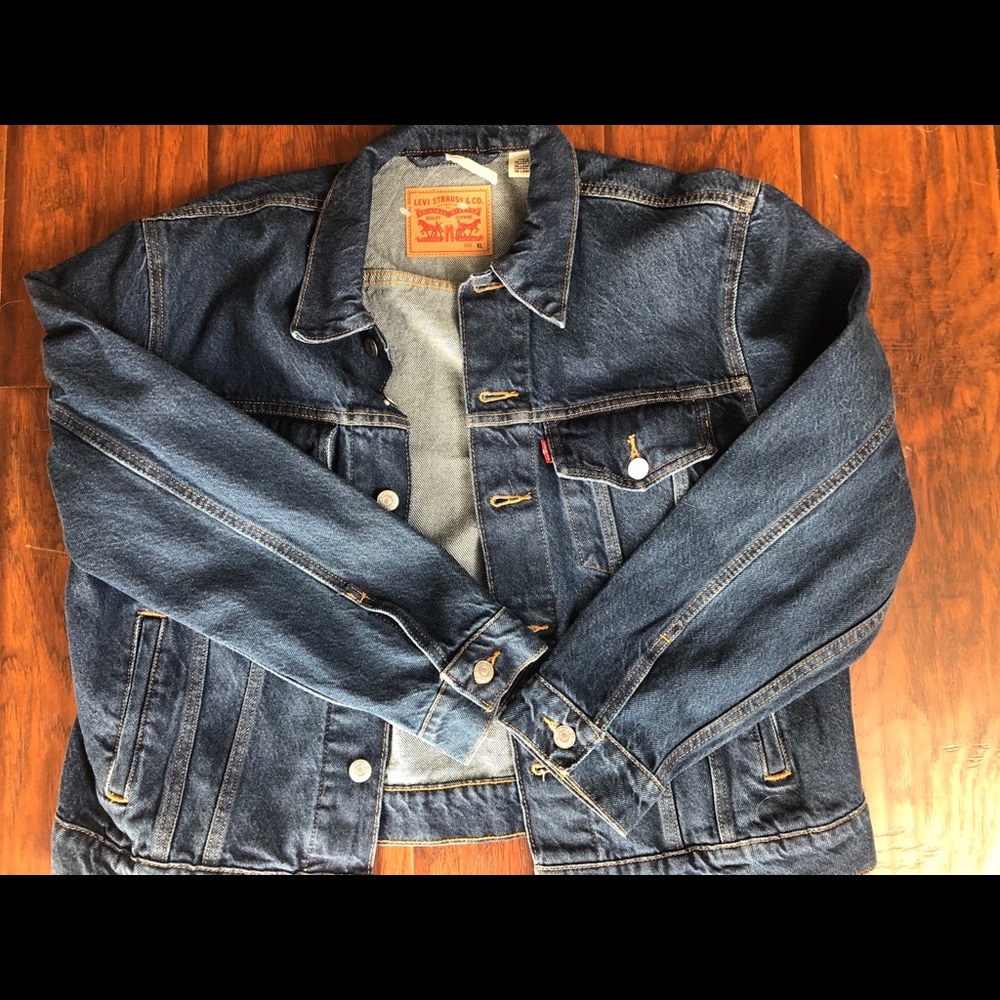 NWT Levi’s Denim Jacket